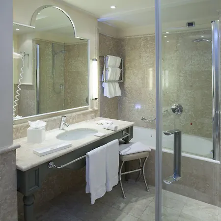 Hotel Starhotels Tuscany Florenz