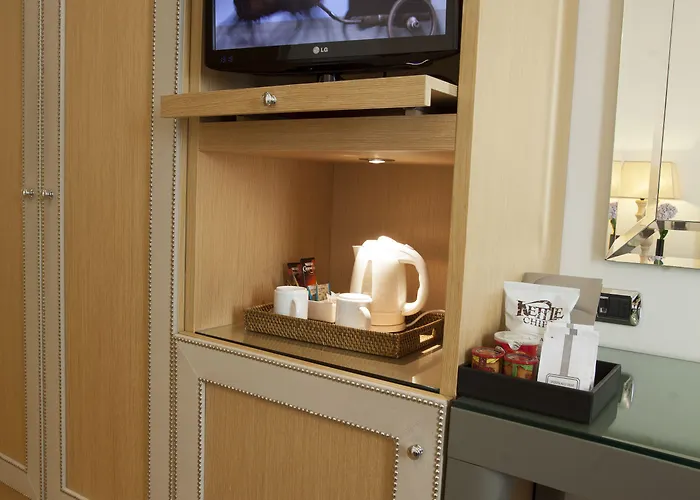 Отель Starhotels Tuscany 4*